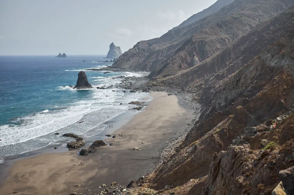 Las Canarias — landscape and travel photograph in Canary Islands, Spain, frame 13 of 28.